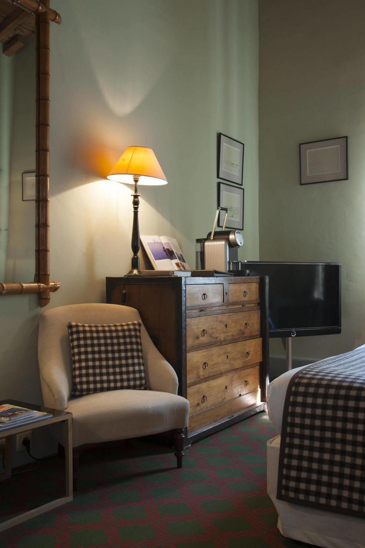 Hotel Mas De Peint - Les Collectionneurs à Arles Extérieur photo